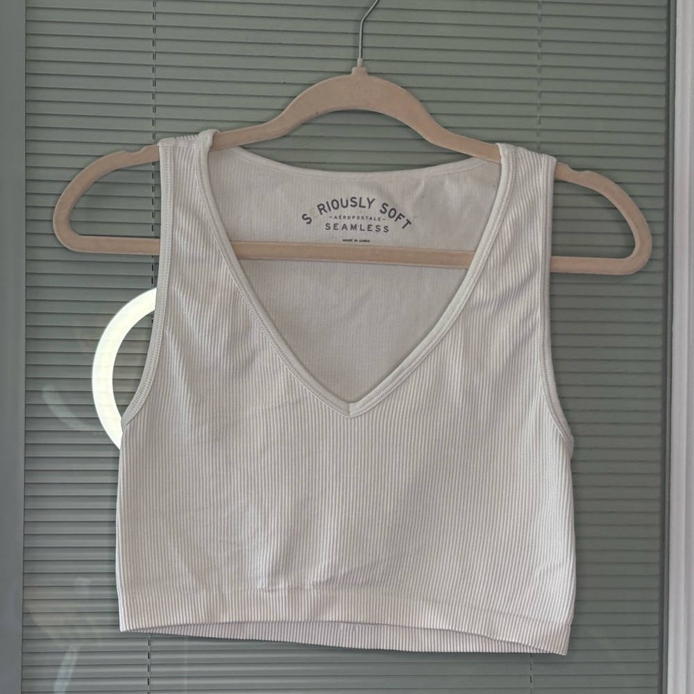 Aeropostale White Ribbed V-Neck Crop Tank